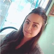 Cuido a tus hijos y les ayudo con sus tareas